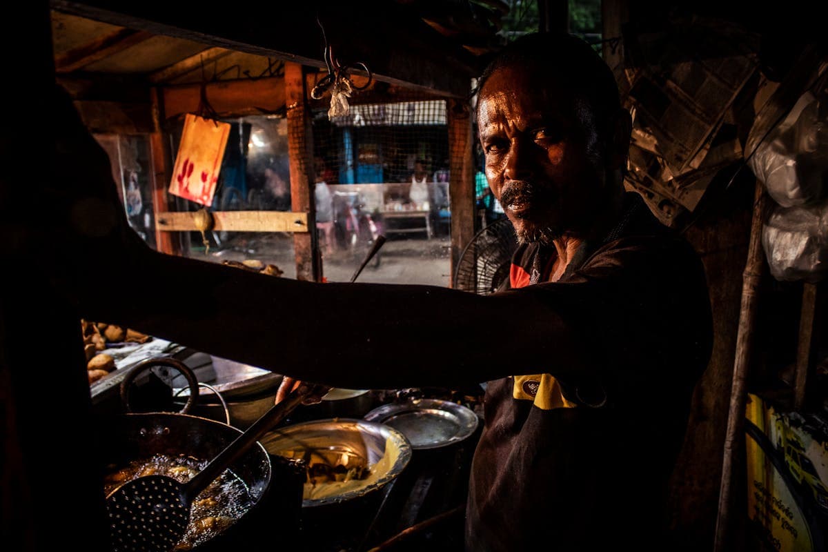 Un professionnel camerounais en reconversion — changement de carrière et nouvelles compétences